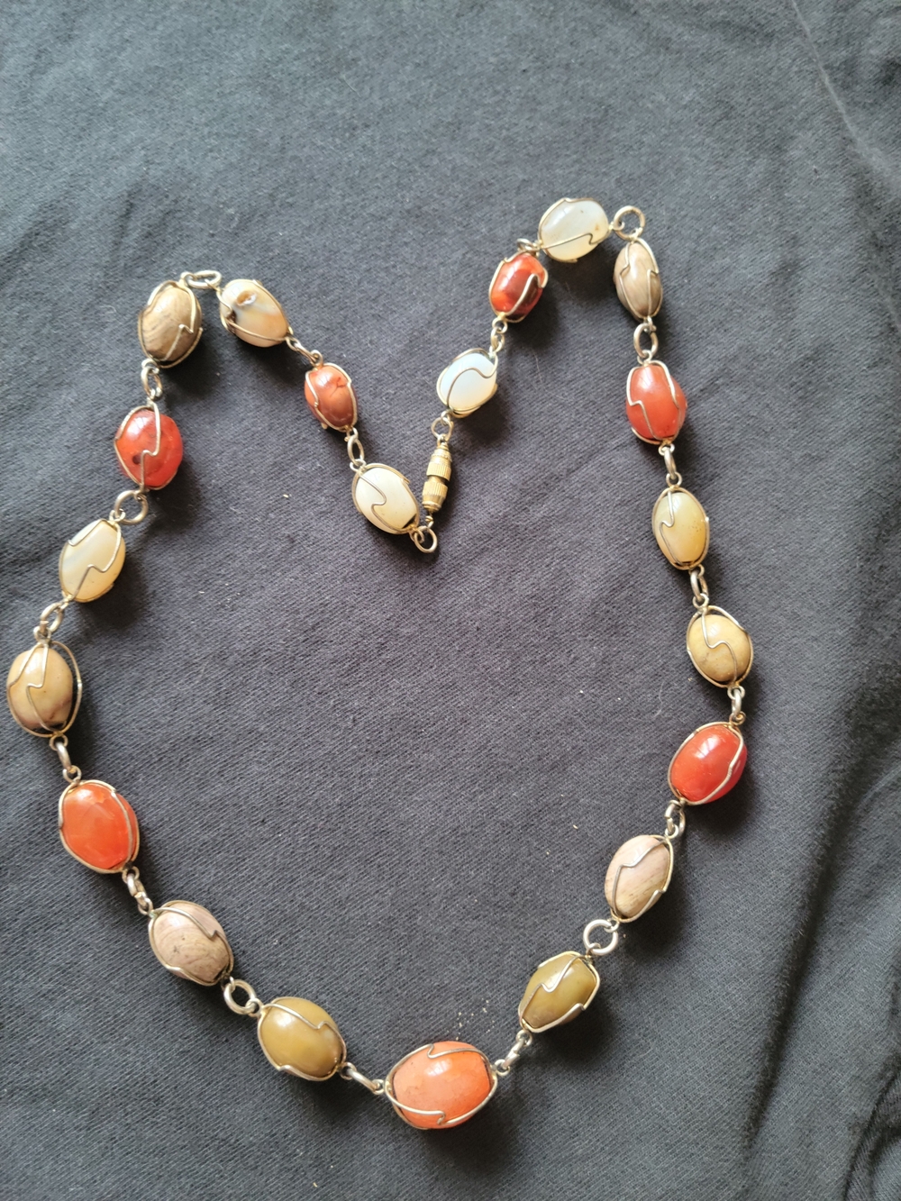 Elegant Multicolor Stone Link Necklace - Red, Cream & Tan Vintage Rare